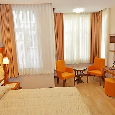 Ataker Hotel 3*