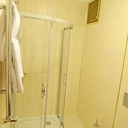 Ataker Hotel 3* Istambul