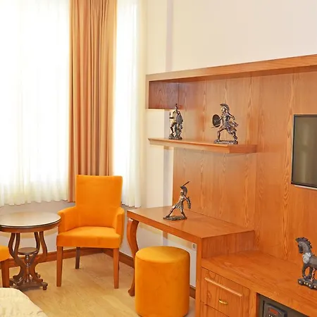 Ataker Hotel