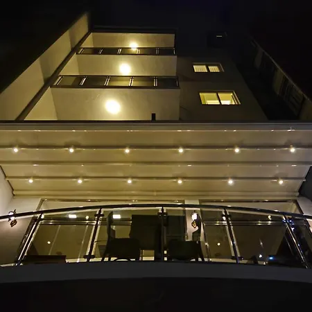 Lägenhetshotell Ataker Hotel 3*