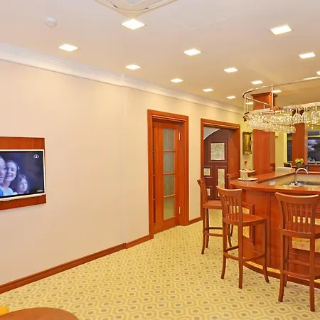 Ataker Hotel 3*